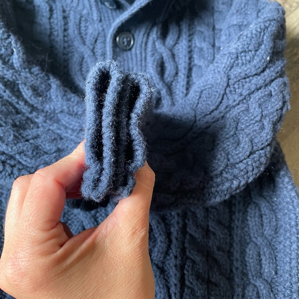 SOLD Baby Gap thick cable knit sweater, 3T - Picture 6 of 8